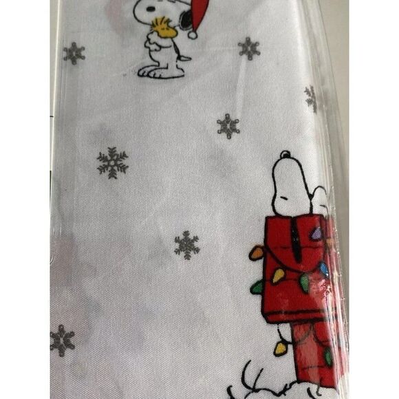 Peanuts Snoopy Charlie Brown Holiday Christmas Queen Size Soft Sheet Set NEW - Picture 5 of 15